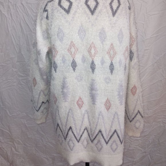 Geo Open Front Fuzzy Cardigan - Picture 11 of 11